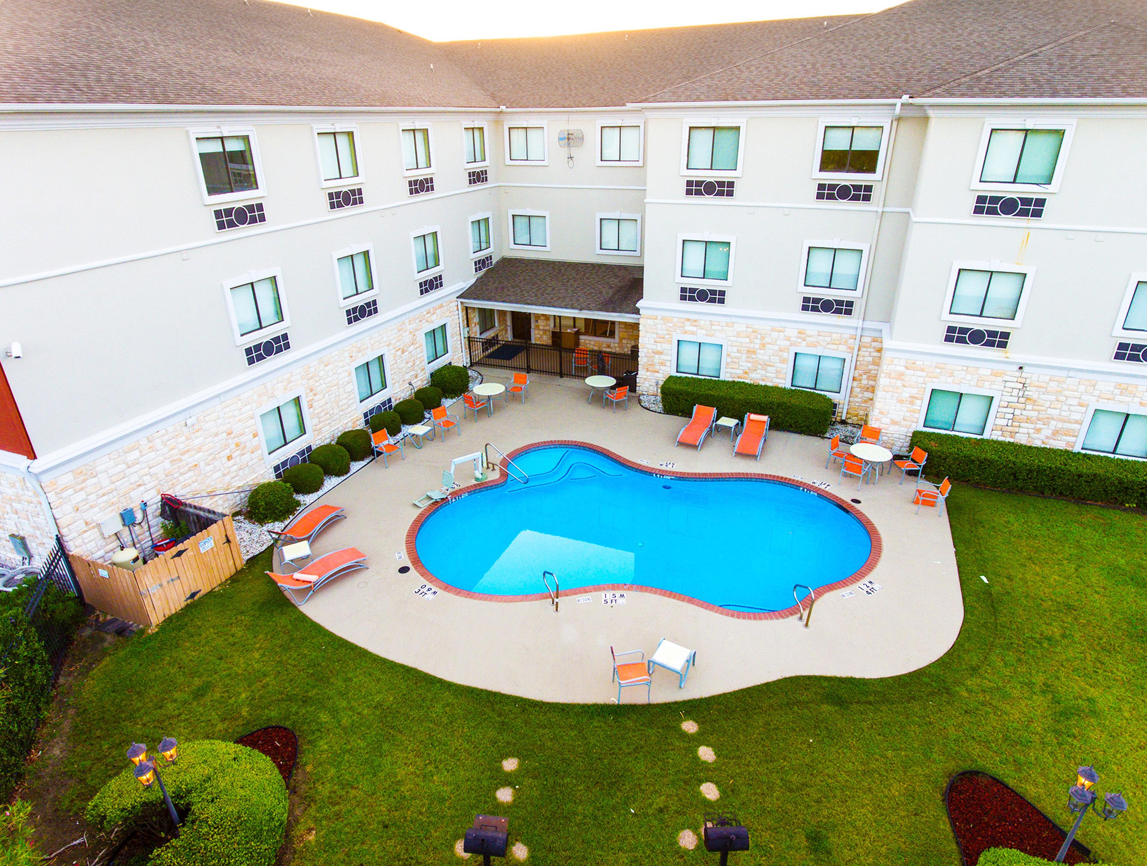 Holiday Inn Express Hotel & Suites Greenville By Ihg Extérieur photo