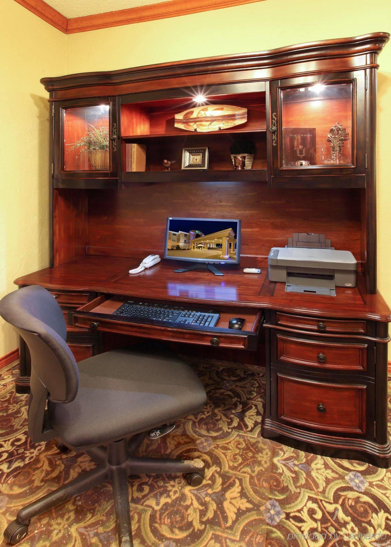 Holiday Inn Express Hotel & Suites Greenville By Ihg Extérieur photo