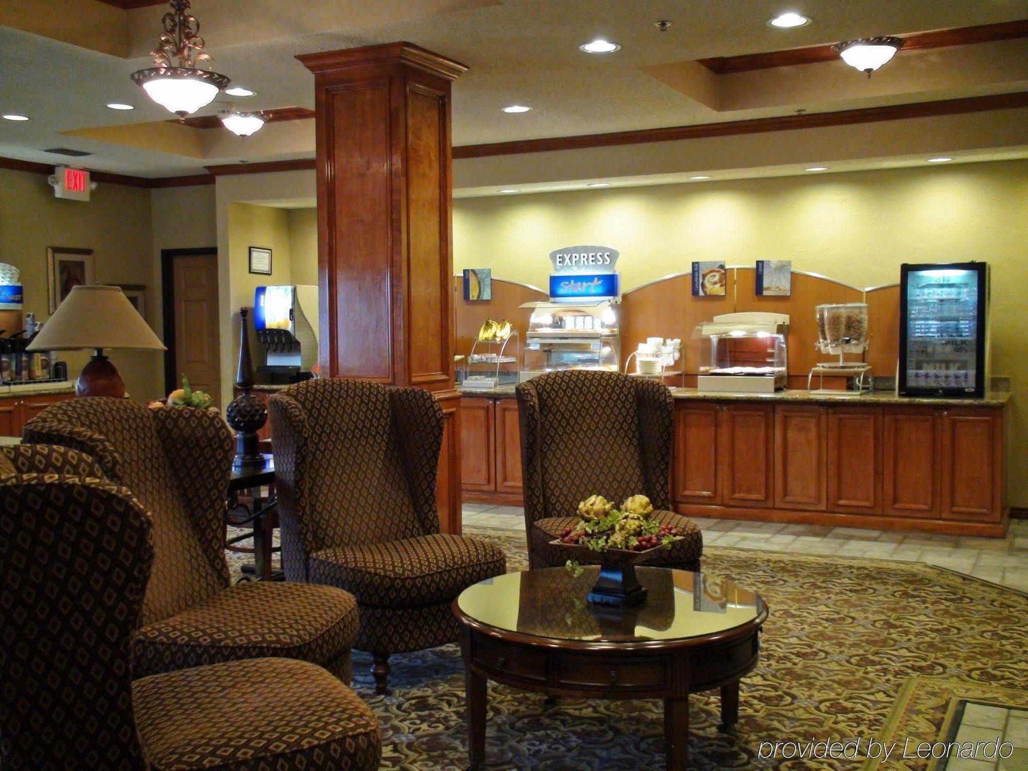 Holiday Inn Express Hotel & Suites Greenville By Ihg Extérieur photo