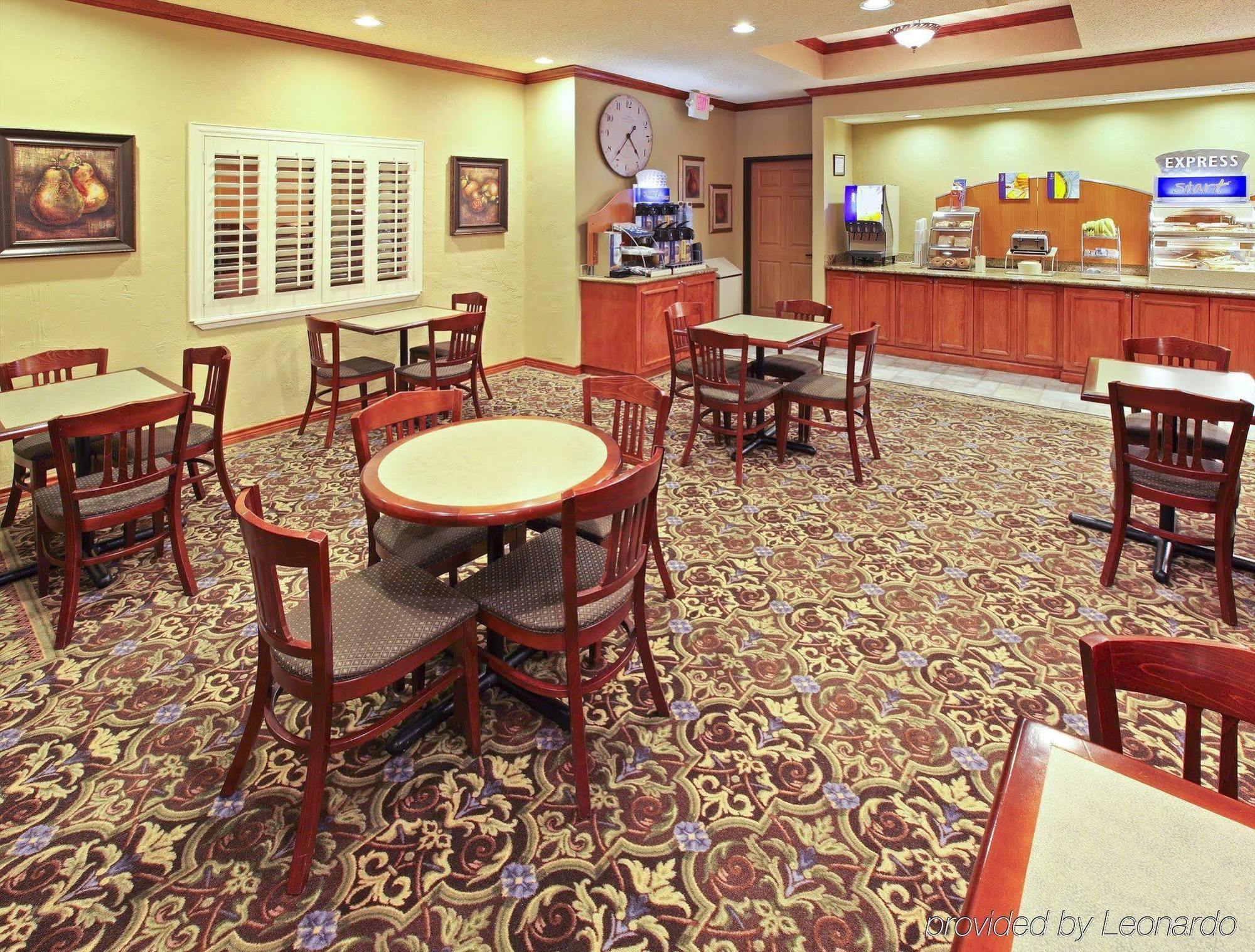 Holiday Inn Express Hotel & Suites Greenville By Ihg Extérieur photo