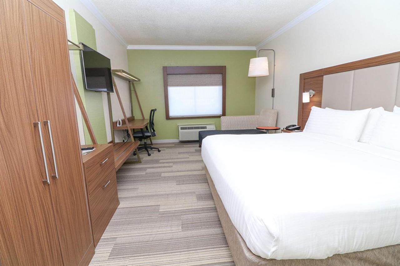 Holiday Inn Express Hotel & Suites Greenville By Ihg Extérieur photo