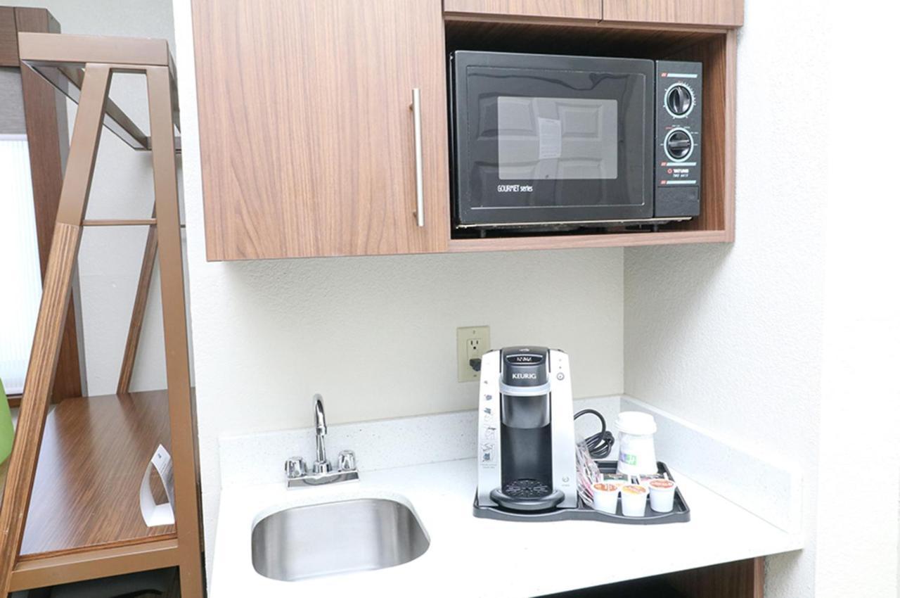 Holiday Inn Express Hotel & Suites Greenville By Ihg Extérieur photo