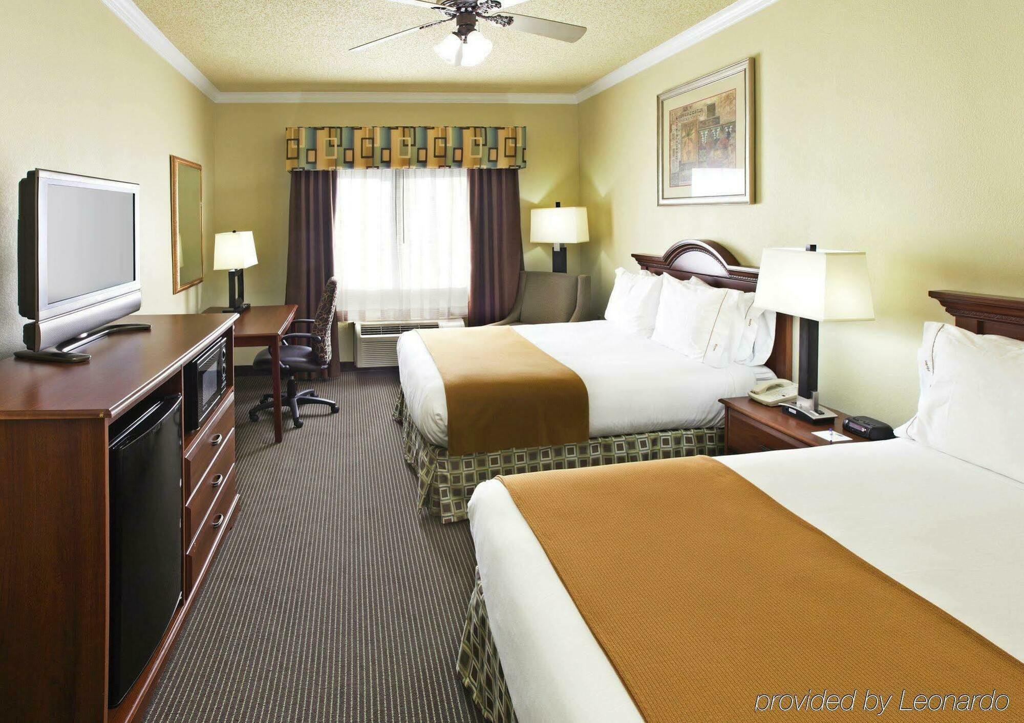 Holiday Inn Express Hotel & Suites Greenville By Ihg Extérieur photo