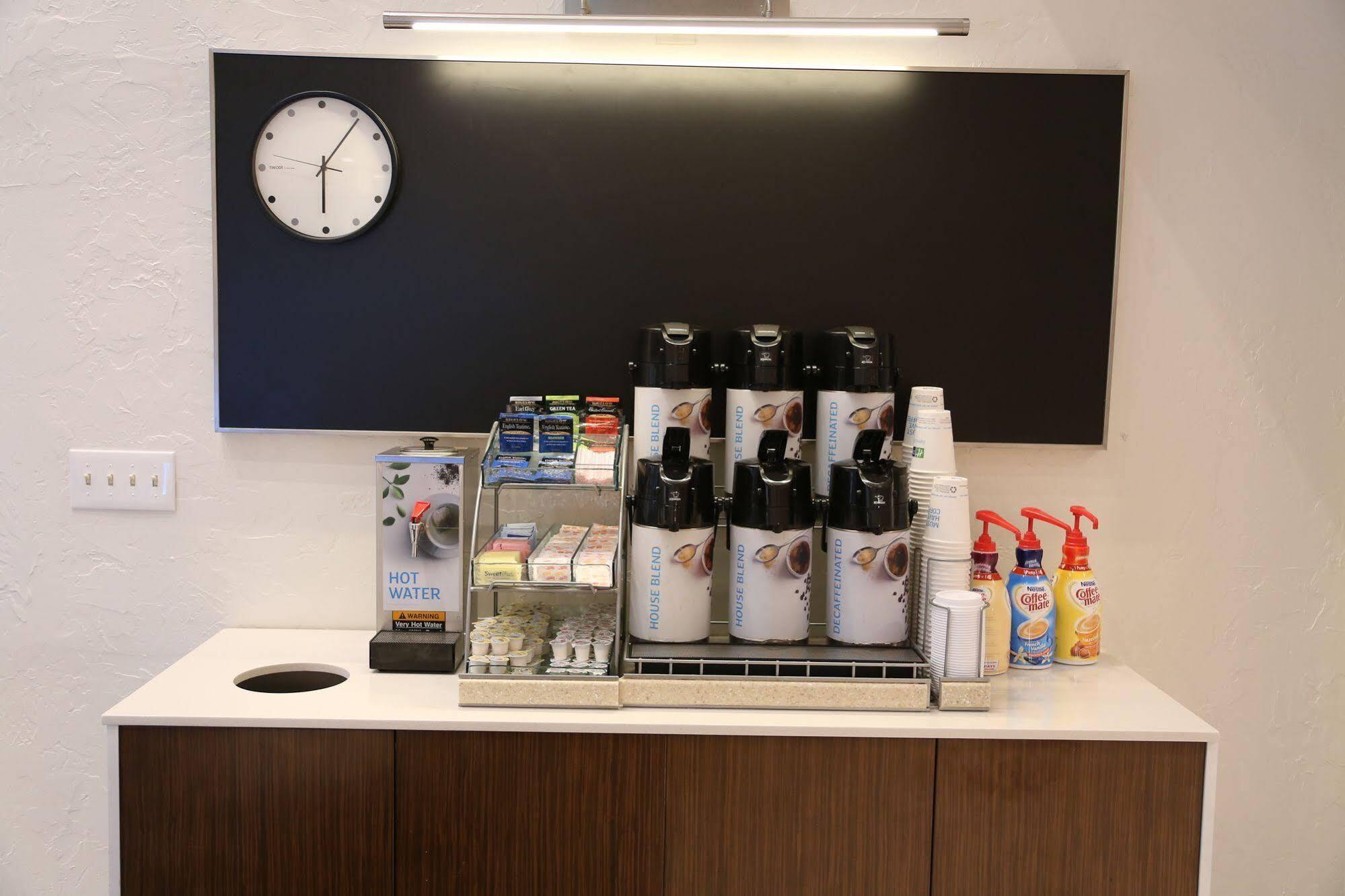 Holiday Inn Express Hotel & Suites Greenville By Ihg Extérieur photo